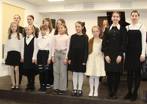 Тематический концерт фортепианного отдела ДМШ Генделя «Танец сквозь столетия»