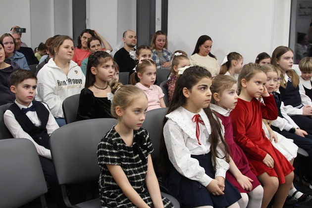 Концерт ДМШ  Генделя «Посвящение в юные музыканты» фортепианно-хорового отдела